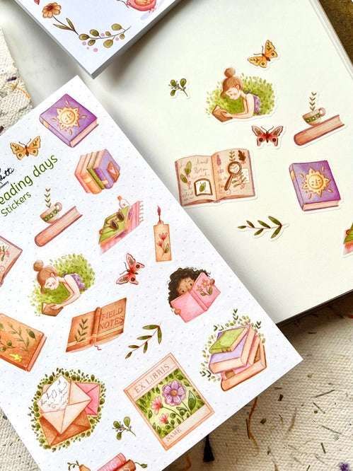 Stickervel Sunny reading days - Nikki Dotti