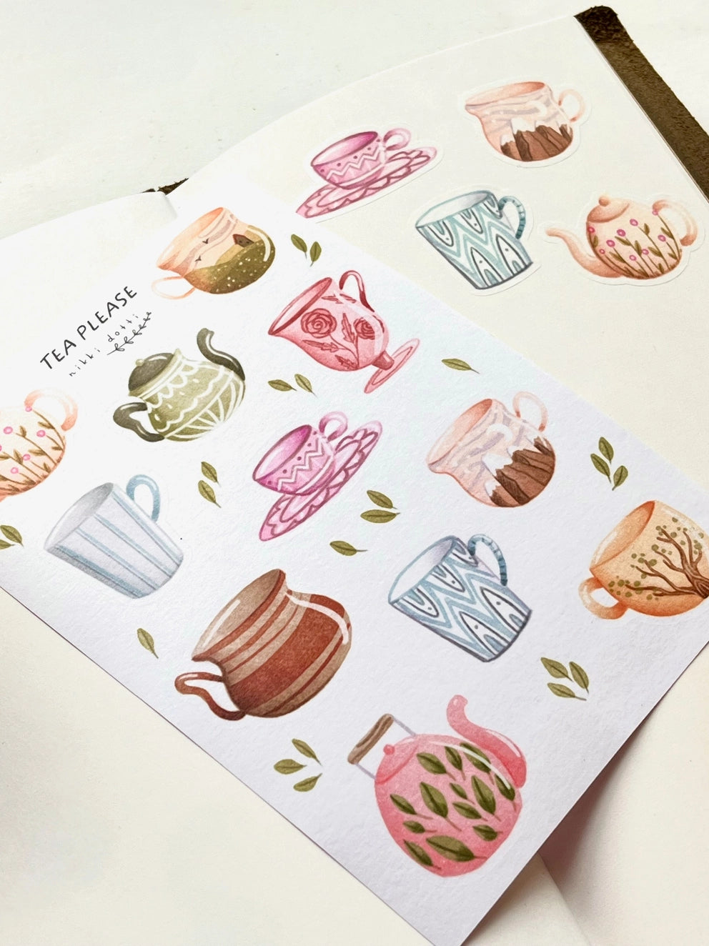 Stickervel Tea Please - Nikki Dotti