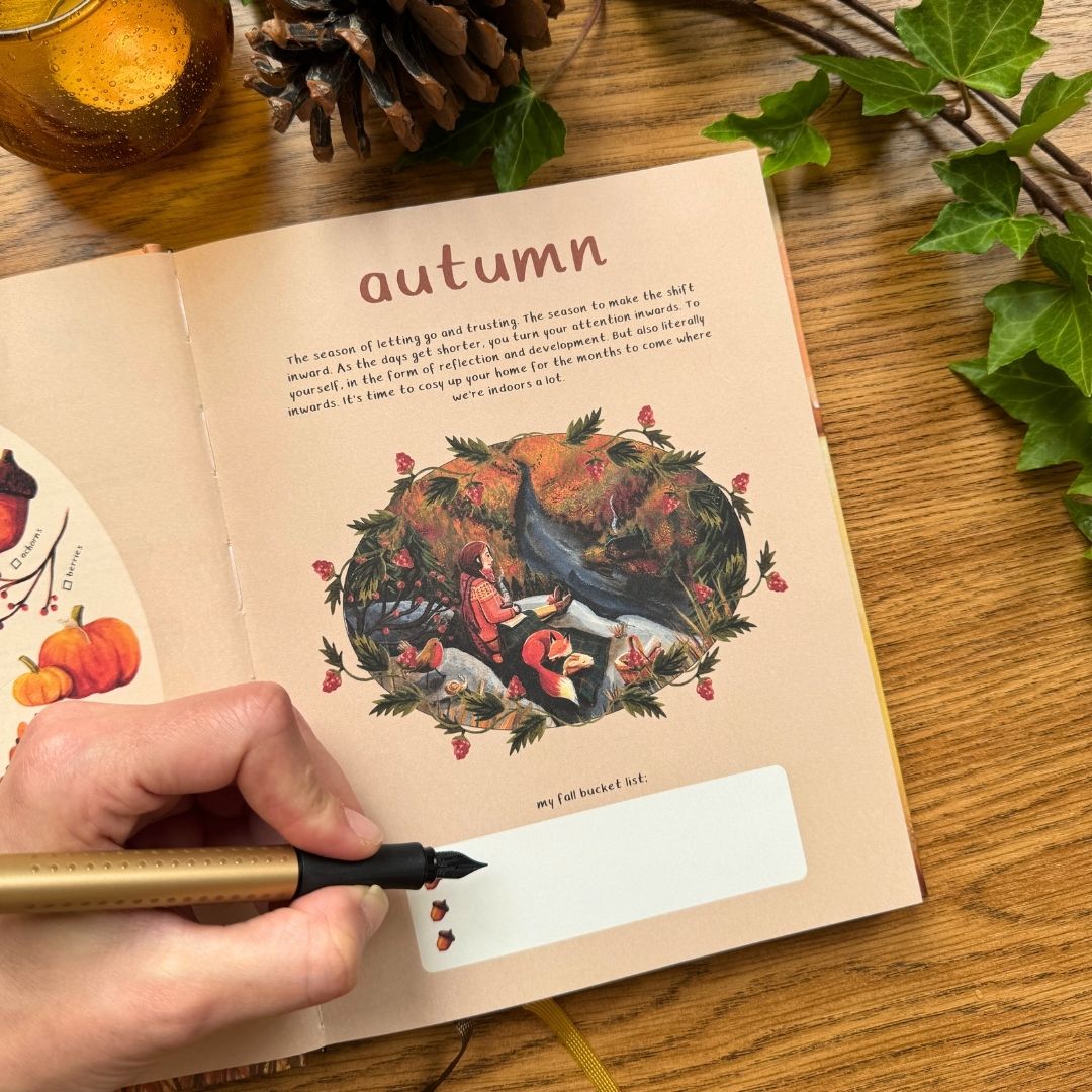 Celebrate the Season Planner A New Year - Esther Bennink