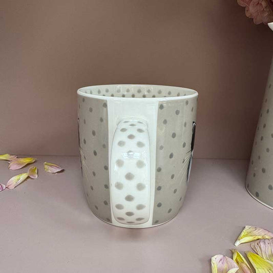 Beker Kitten - Alex Clark