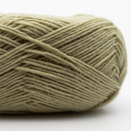Edelweiss Alpaca 4-ply 030 Khaki Green - Kremke Soul Wool