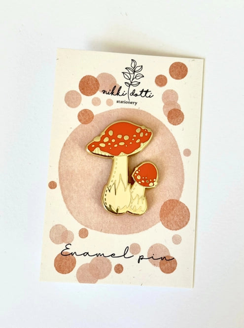 Enamel pin Mushrooms - Nikki Dotti